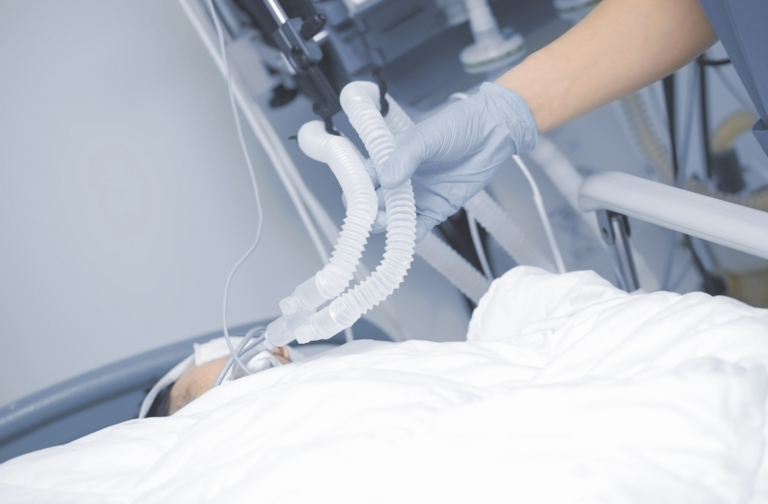 Breathing-Support-Intensive-Care